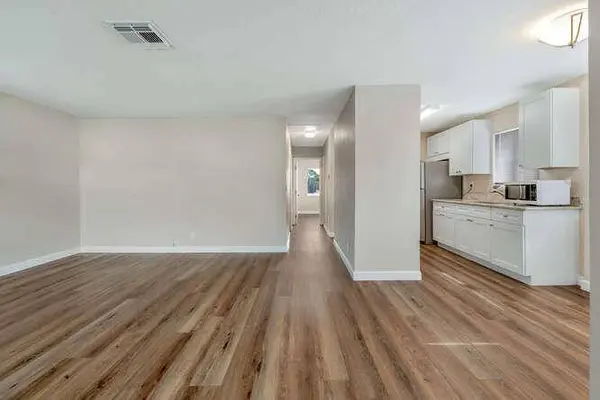 6881 Church St, Jupiter, FL 33458-3835