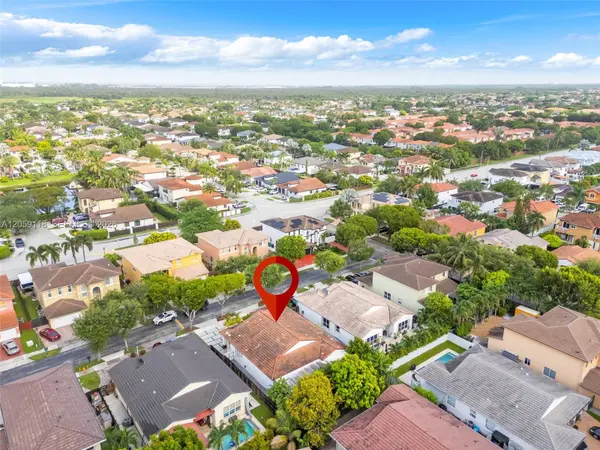 6265 SW 161st Pl, Miami, FL 33193-5593