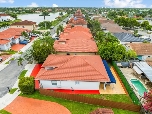 15819 SW 54th Ter, Miami, FL 33185-5026
