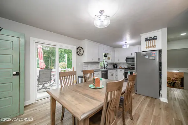 2933 HILLVIEW DRIVE, Jefferson City, MO 65101