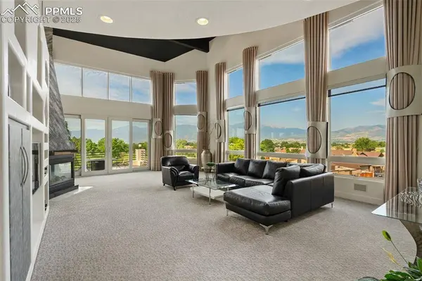 3250 Muirfield DR, Colorado Springs, CO 80907