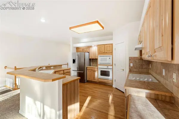 2383 Collegiate DR, Colorado Springs, CO 80918