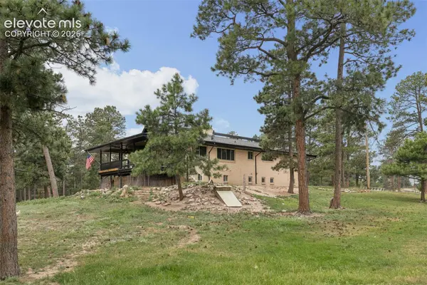 11660 Green Acres Lane, Colorado Springs, CO 80908