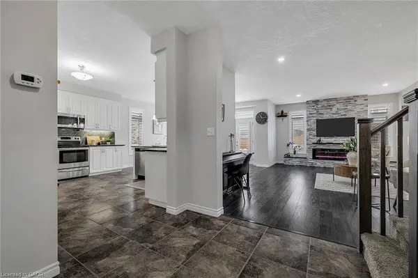 297 Thomas Slee Drive, Kitchener, ON N2P 0B7