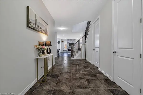 297 Thomas Slee Drive, Kitchener, ON N2P 0B7