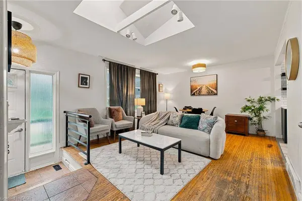 56 Ashbury Avenue, London, ON N6E 1T1