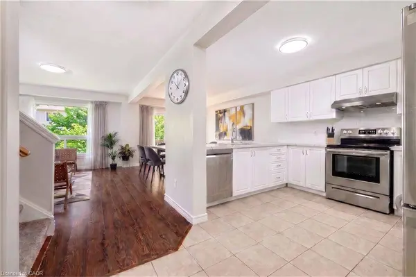 468 Doon South Drive #15, Kitchener, ON N2P 0A2