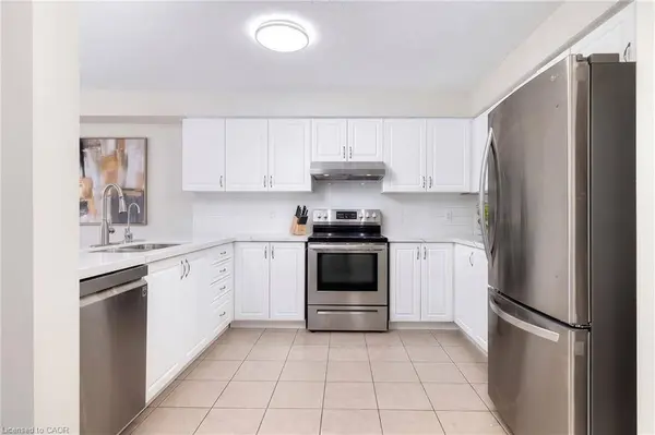 468 Doon South Drive #15, Kitchener, ON N2P 0A2