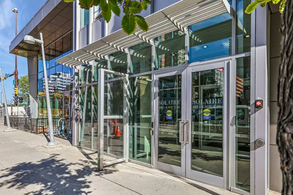 888 4 AVE SW #1708, Calgary, AB T2P 0K4