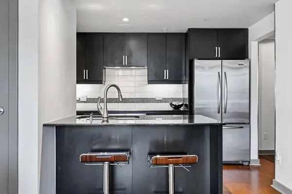 888 4 AVE SW #1708, Calgary, AB T2P 0K4