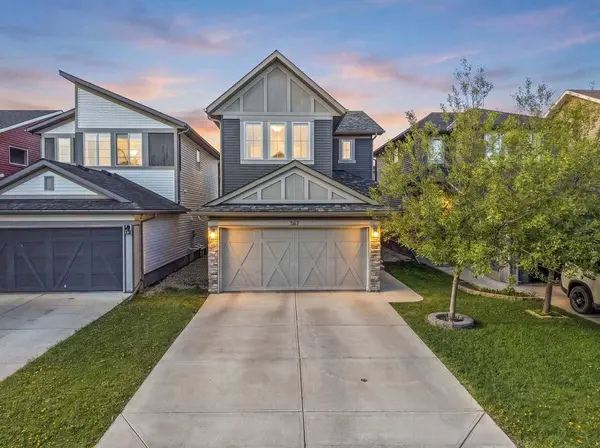 567 Evansborough WAY NW, Calgary, AB T3P0M7