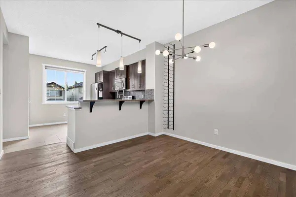 77 Kinlea WAY NW, Calgary, AB T3R 0S2