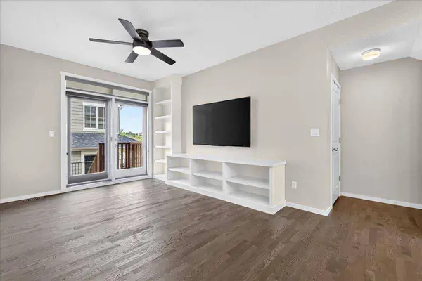 77 Kinlea WAY NW, Calgary, AB T3R 0S2