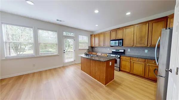 635 Grove Manor PARK, Suwanee, GA 30024
