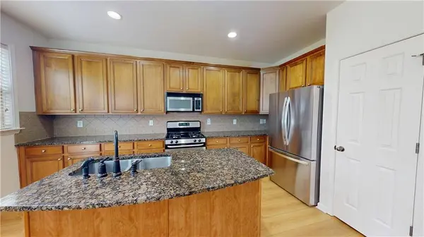 635 Grove Manor PARK, Suwanee, GA 30024