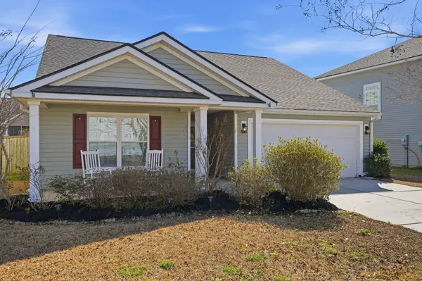 106 Cherry Laurel Ln, Goose Creek, SC 29445