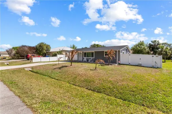 766 Tuxedo TER, Sebastian, FL 32958