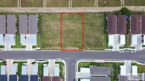 900 Sunset Valley St, Alton, TX 78573