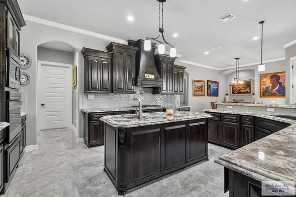 3001 Cypress Gardens, Harlingen, TX 78550