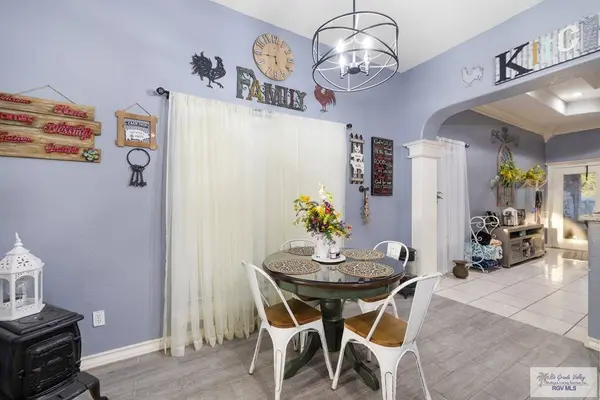 1409 La Ciniega Dr., Weslaco, TX 78596