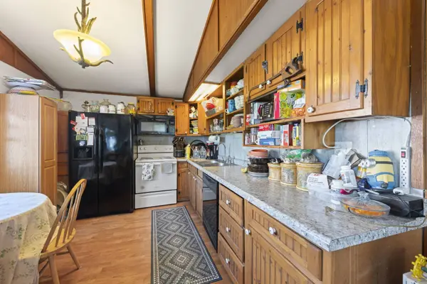 17629 Harter RD, Maple Park, IL 60151