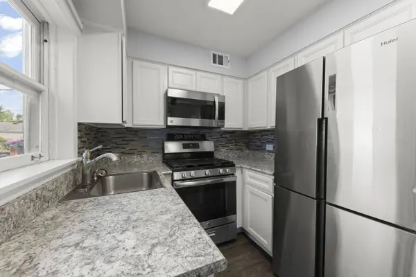 834 S Michigan AVE, Villa Park, IL 60181