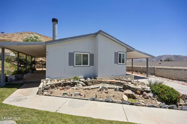 33105 Santiago RD #Spc 7, Acton, CA 93510