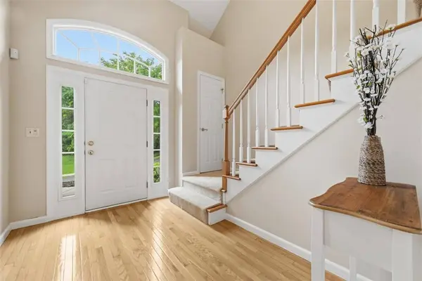 7063 Bennington Woods Dr, Mccandless, PA 15237