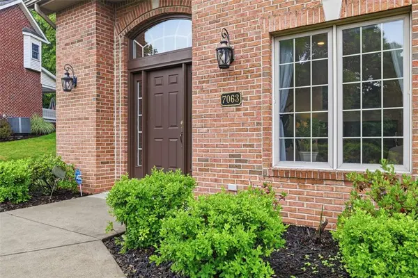 7063 Bennington Woods Dr, Mccandless, PA 15237