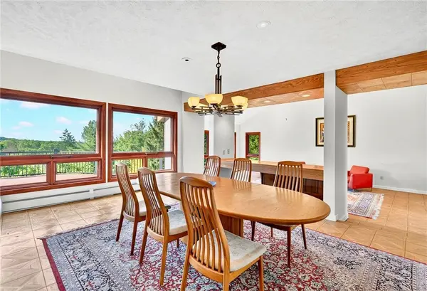 2682 Oak Hill Dr., Hampton, PA 15101