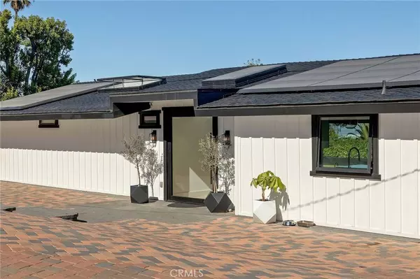 28056 Palos Verdes Dr E, Rancho Palos Verdes, CA 90275