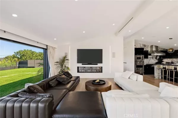 28056 Palos Verdes Dr E, Rancho Palos Verdes, CA 90275