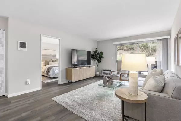 6955 Alvarado Rd #77, San Diego, CA 92120