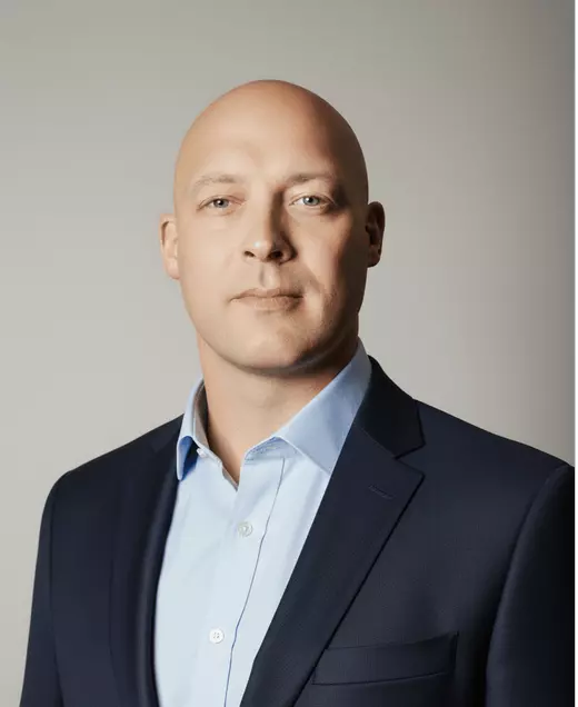 James-prof- tall-pic