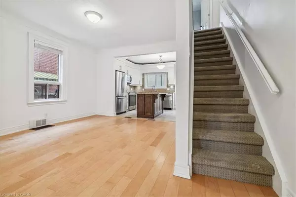 29 Case Street, Hamilton, ON L8L 3G6