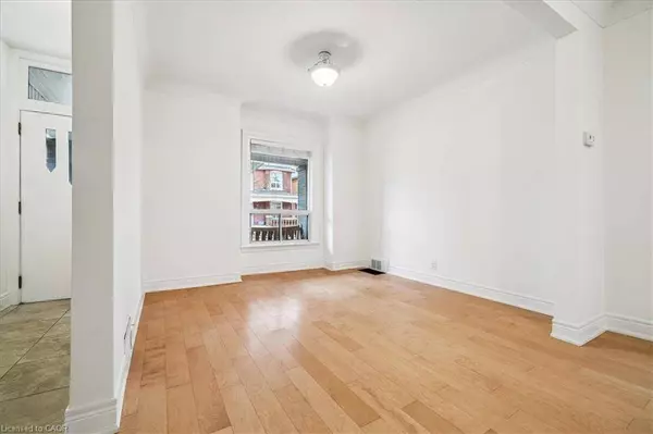 29 Case Street, Hamilton, ON L8L 3G6