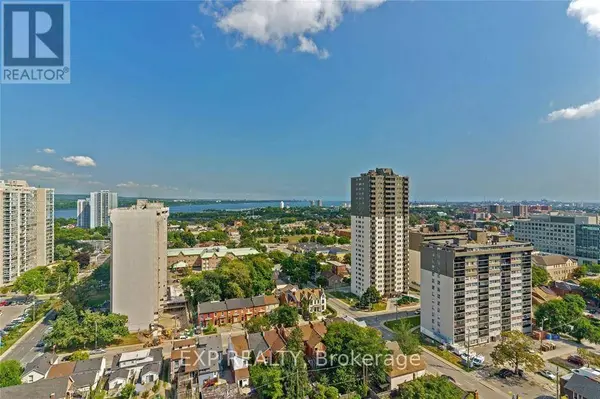 15 Queen ST #1511, Hamilton (central), ON L8P0C6