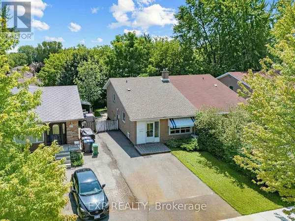 1586 SANDGATE CRESCENT
