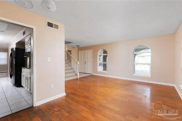 6096 Schofield Dr, Pensacola, FL 32506