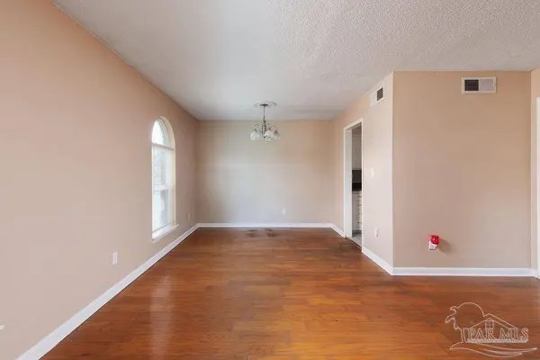 6096 Schofield Dr, Pensacola, FL 32506
