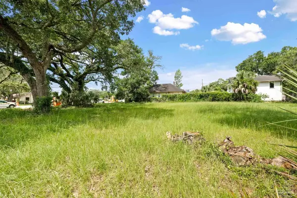 1210 W Garden St, Pensacola, FL 32502