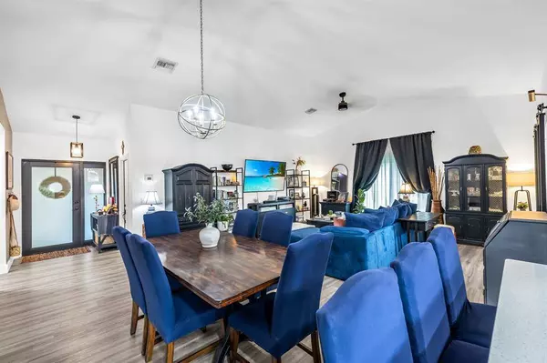 10940 Cypress Run Cir, Coral Springs, FL 33071