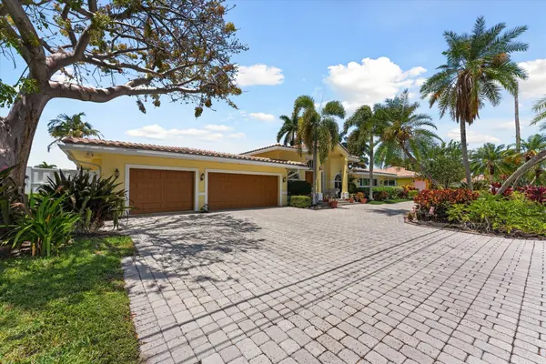 2141 NE 29th ST, Lighthouse Point, FL 33064