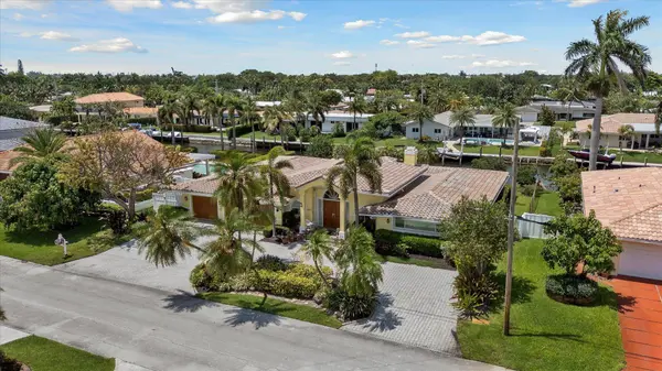 2141 NE 29th ST, Lighthouse Point, FL 33064
