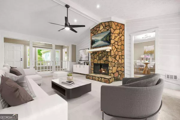 5226 Cumberland WAY, Stone Mountain, GA 30087