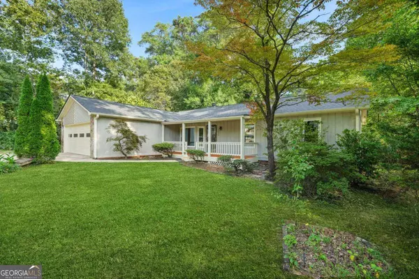 5226 Cumberland WAY, Stone Mountain, GA 30087