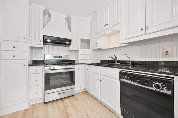 245 Plantation Glen CT, Alpharetta, GA 30022