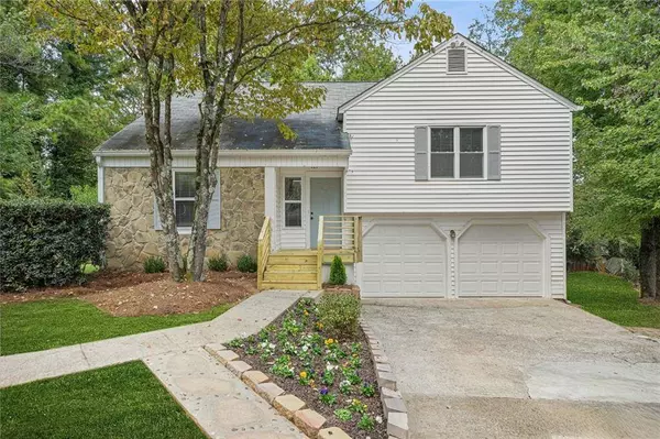 245 Plantation Glen CT, Alpharetta, GA 30022