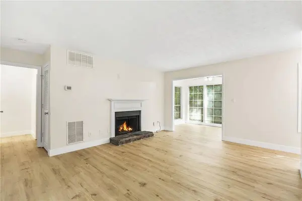 906 Country Park DR SE, Smyrna, GA 30080