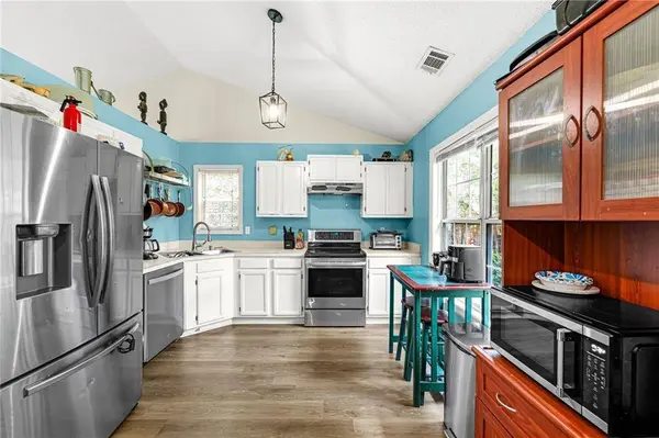2140 Boone PL, Snellville, GA 30078